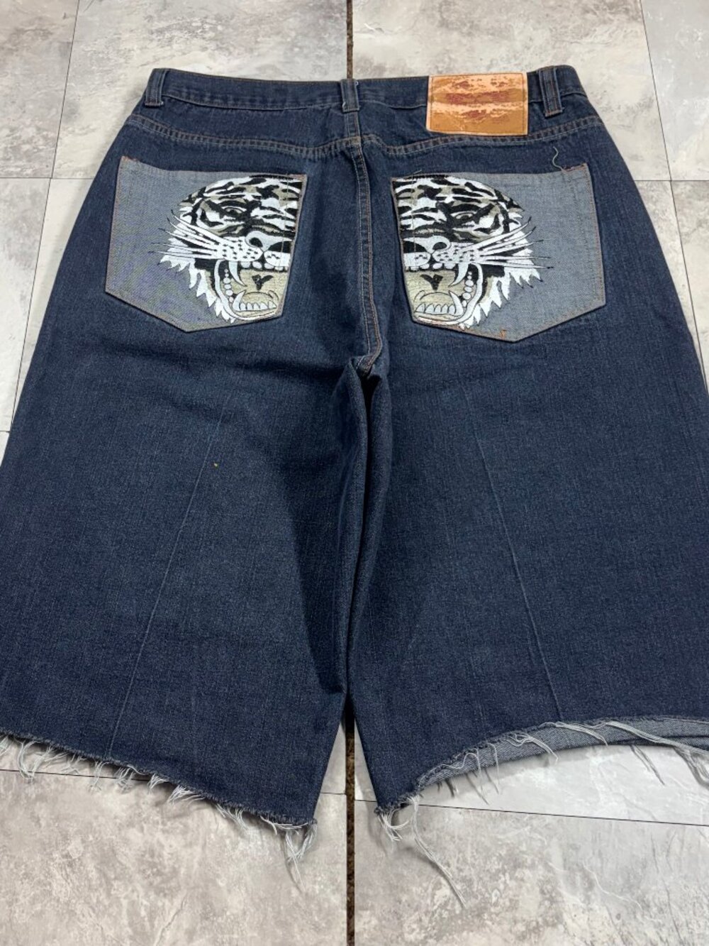 Ed Hardy Tiger Embroidered Denim Shorts 38 Y2K